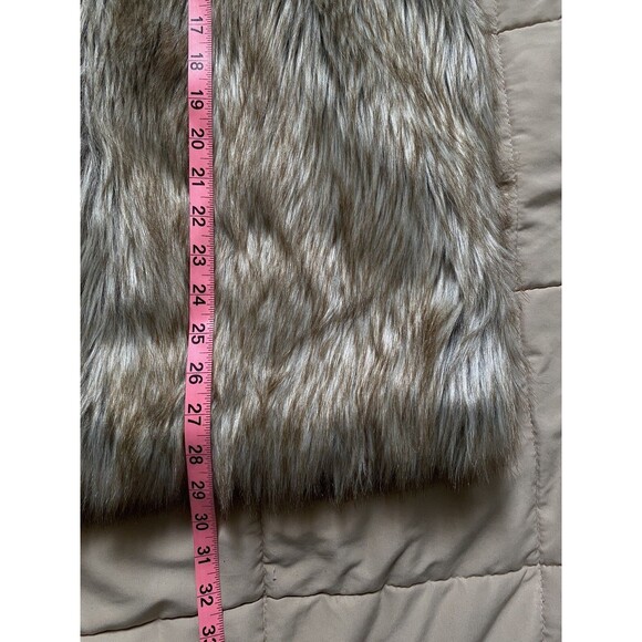 Rachel Zoe Size M Silver Faux Fox Fur Fluffy Hook Closure Vest Jacket Mob wife - Picture 13 of 15